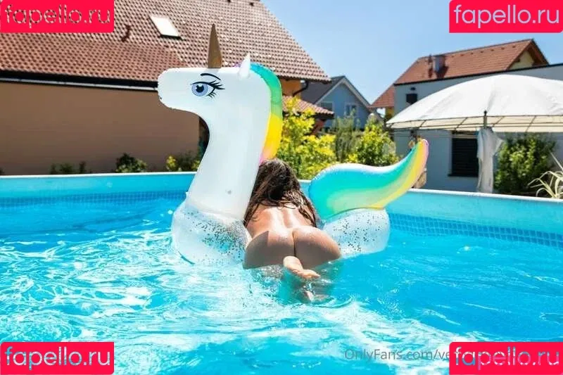 dieUnverpackteVeganerin Onlyfans Photo Gallery 