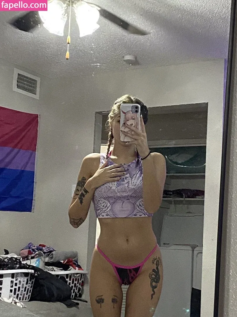 Emo.fio Onlyfans Photo Gallery 