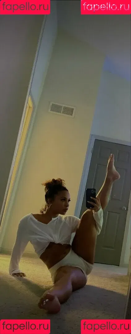 janellee.__ Onlyfans Photo Gallery 