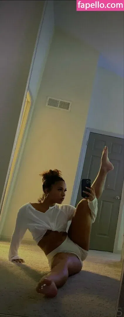 janellee.__ Onlyfans Photo Gallery 