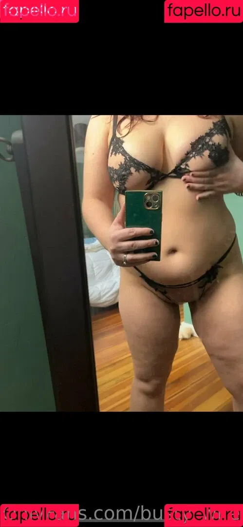 busty_wife Onlyfans Photo Gallery 