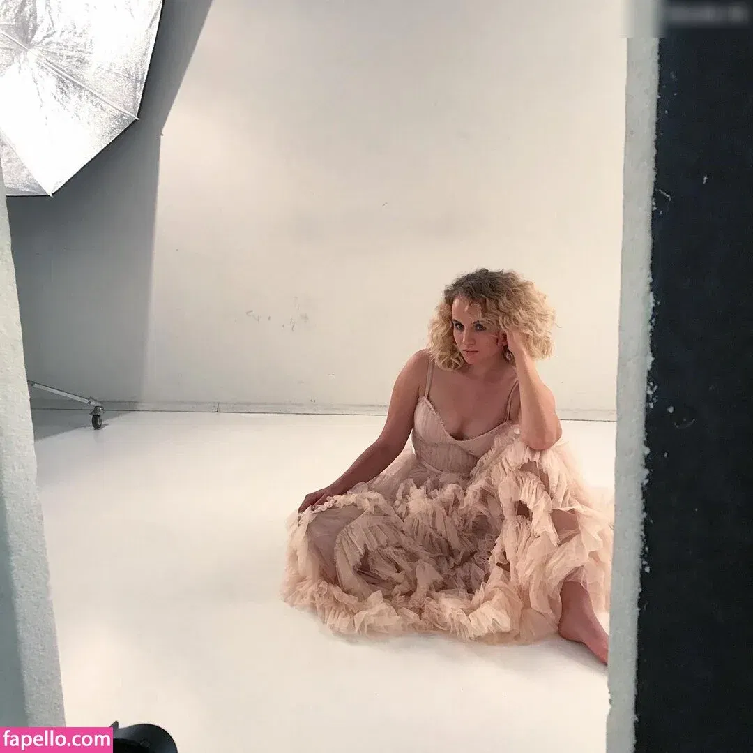 Luise von Finckh Onlyfans Photo Gallery 