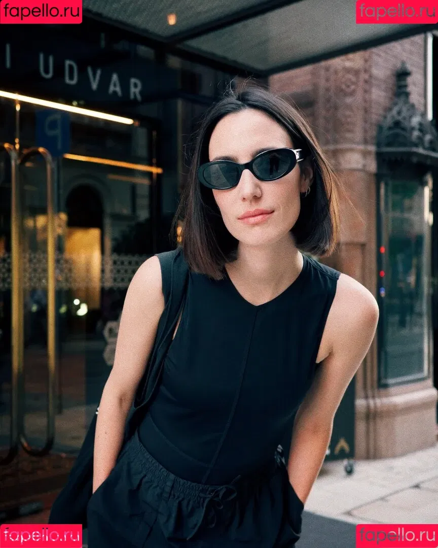 Amelie Lens Onlyfans Photo Gallery 