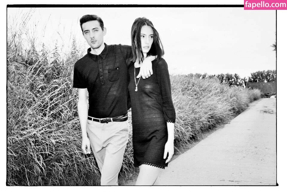 Amelie Lens Onlyfans Photo Gallery 