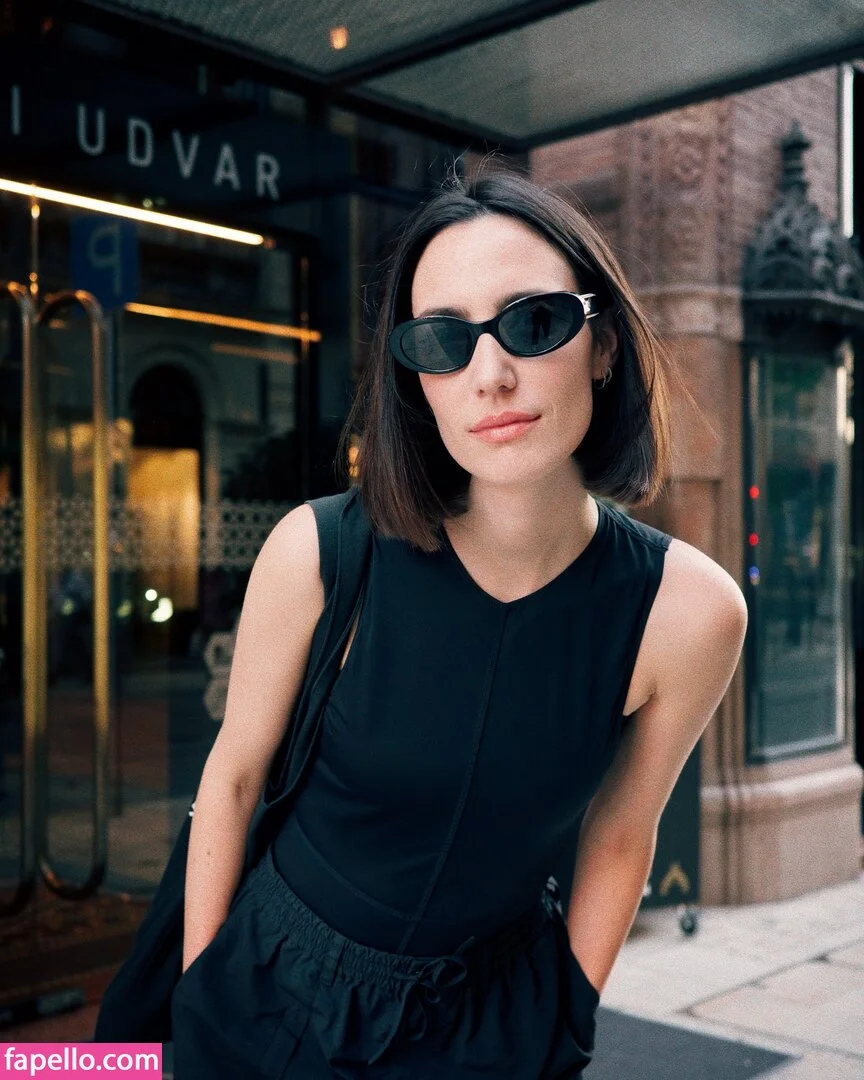 Amelie Lens Onlyfans Photo Gallery 