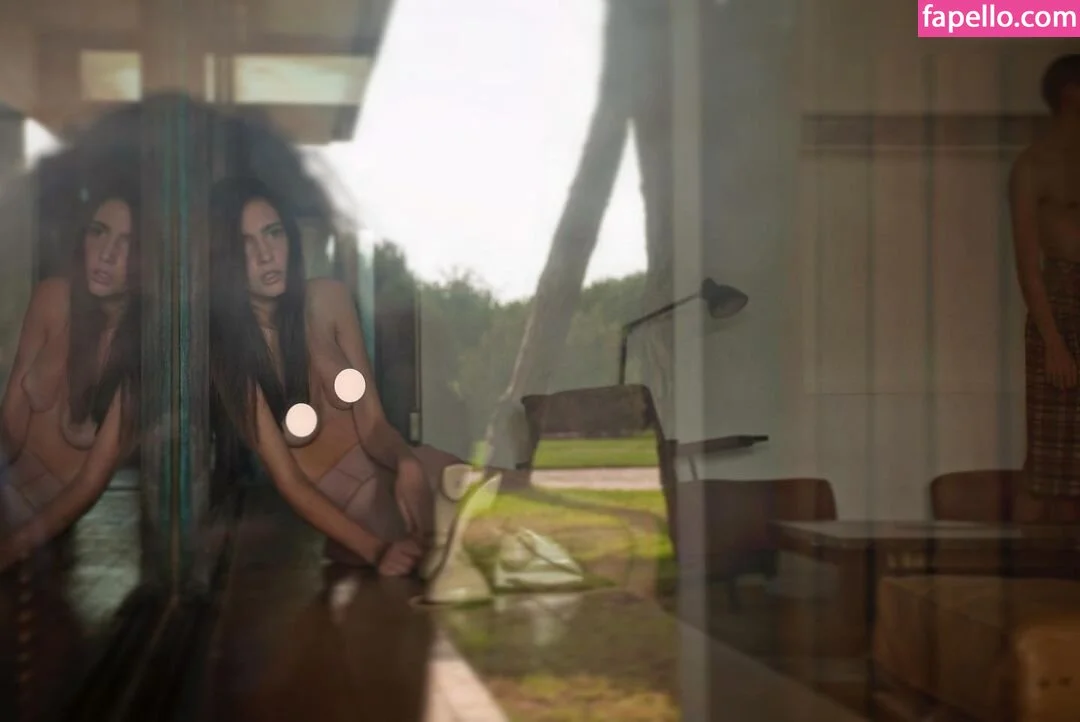 Amelie Lens Onlyfans Photo Gallery 