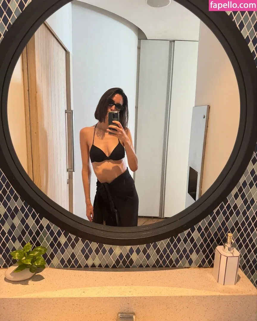 Amelie Lens Onlyfans Photo Gallery 