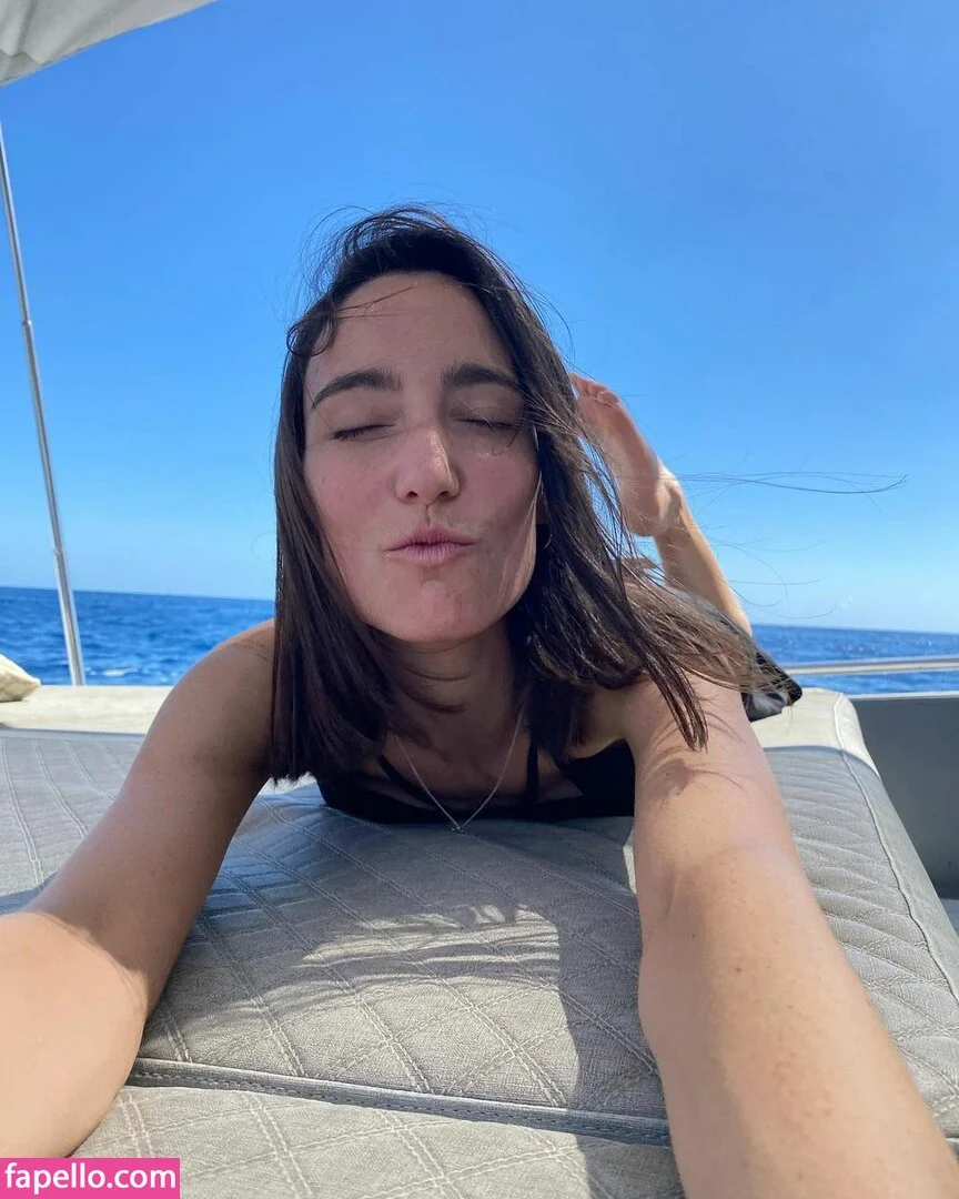 Amelie Lens Onlyfans Photo Gallery 