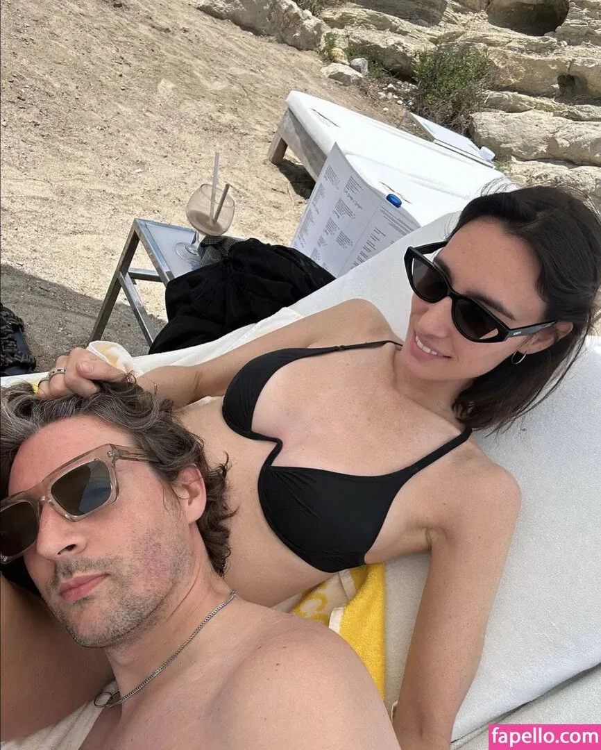 Amelie Lens Onlyfans Photo Gallery 