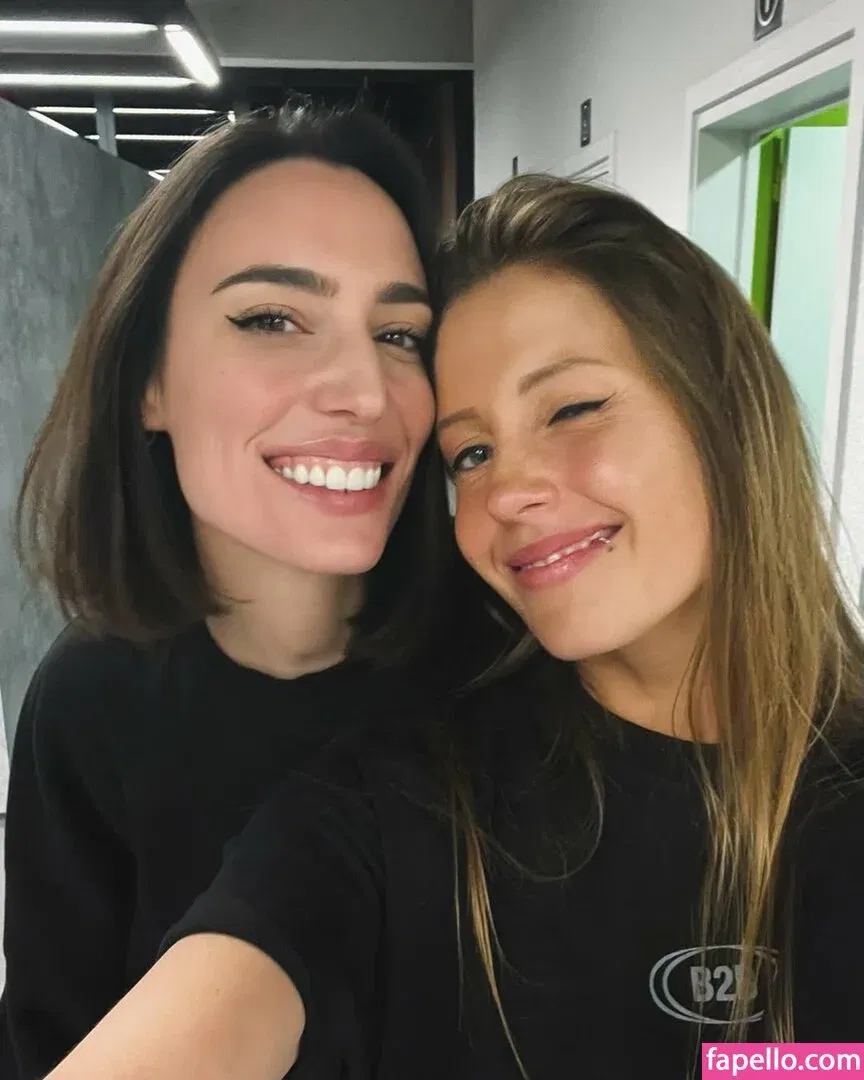 Amelie Lens Onlyfans Photo Gallery 