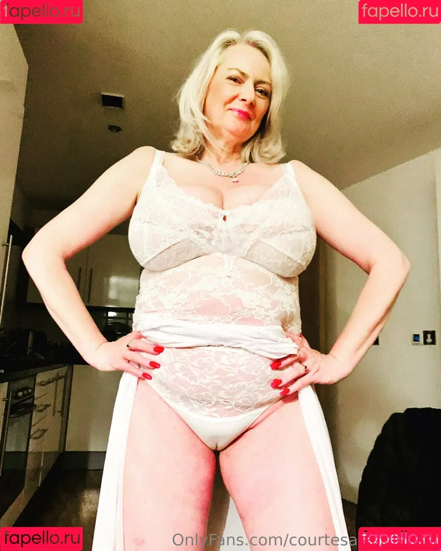 courtesanannafree Onlyfans Photo Gallery 