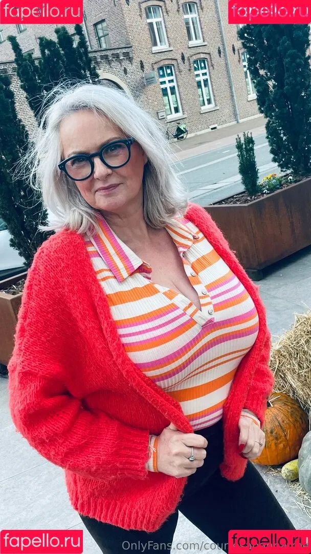 courtesanannafree Onlyfans Photo Gallery 