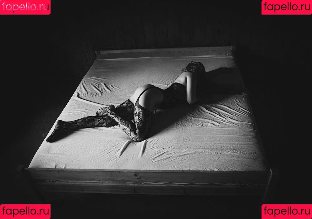 thinloth Onlyfans Photo Gallery 