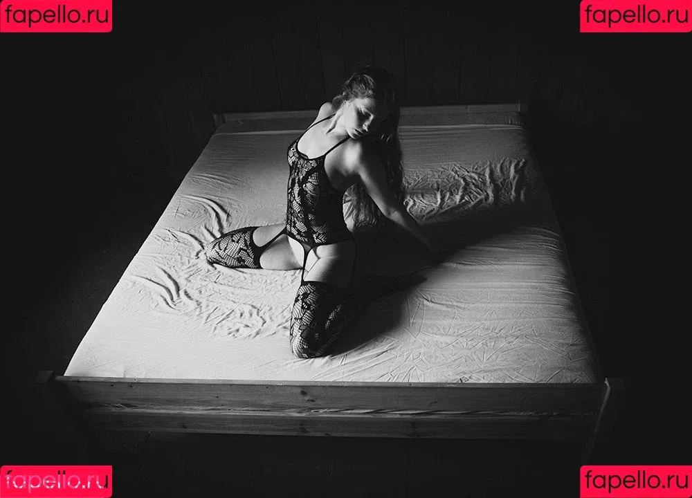 thinloth Onlyfans Photo Gallery 