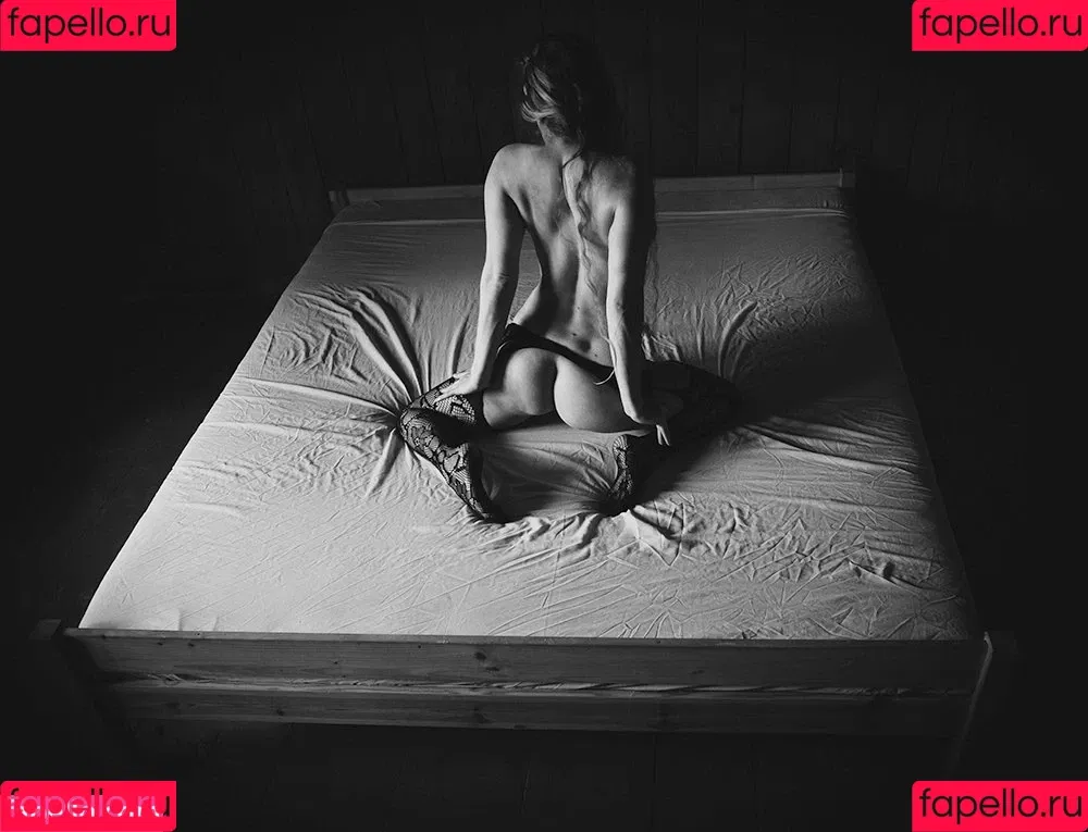thinloth Onlyfans Photo Gallery 