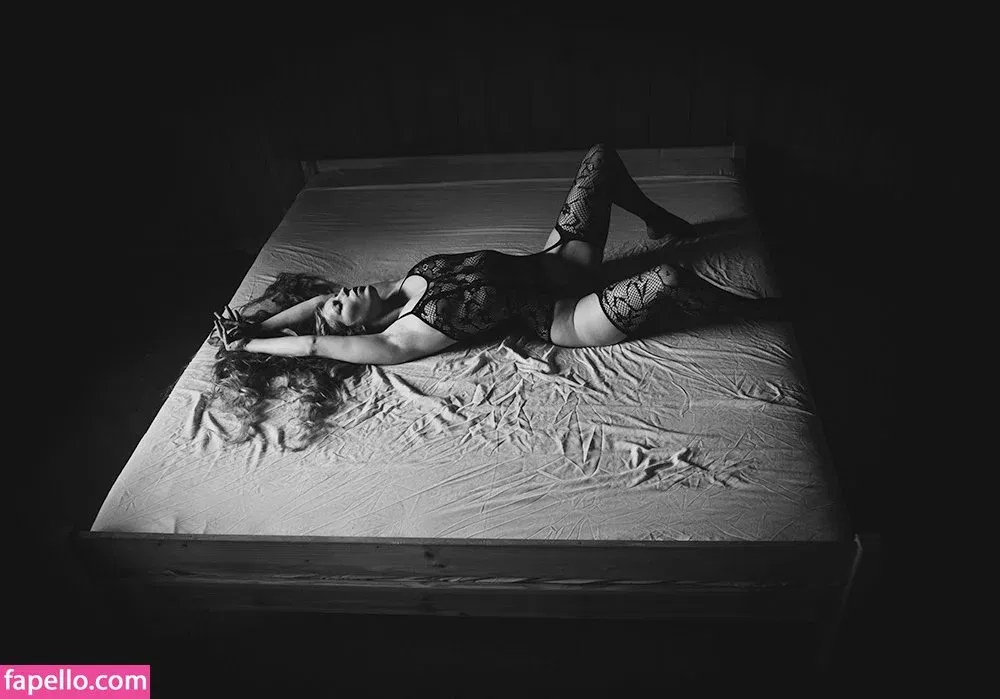 thinloth Onlyfans Photo Gallery 