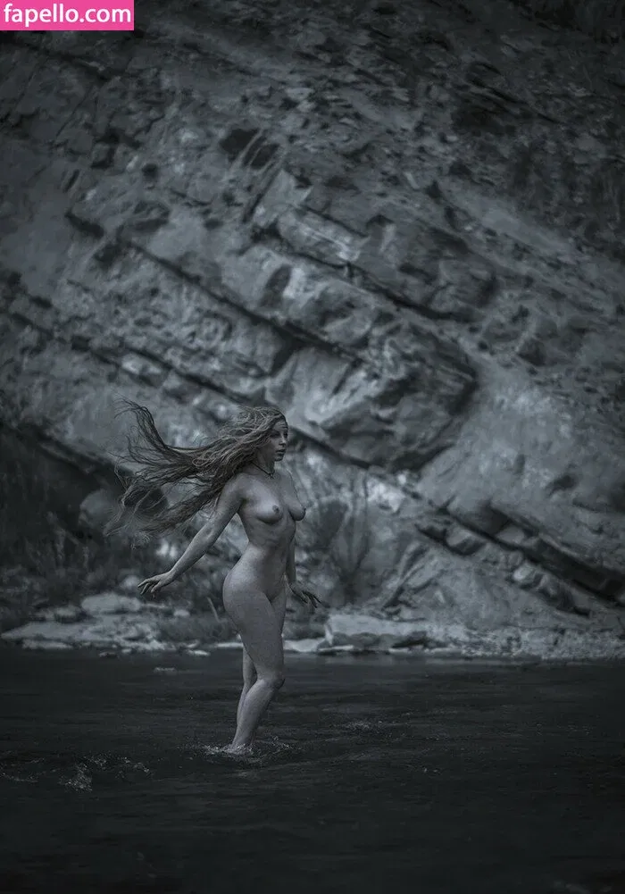 thinloth Onlyfans Photo Gallery 