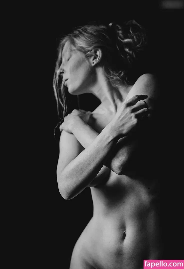 thinloth Onlyfans Photo Gallery 