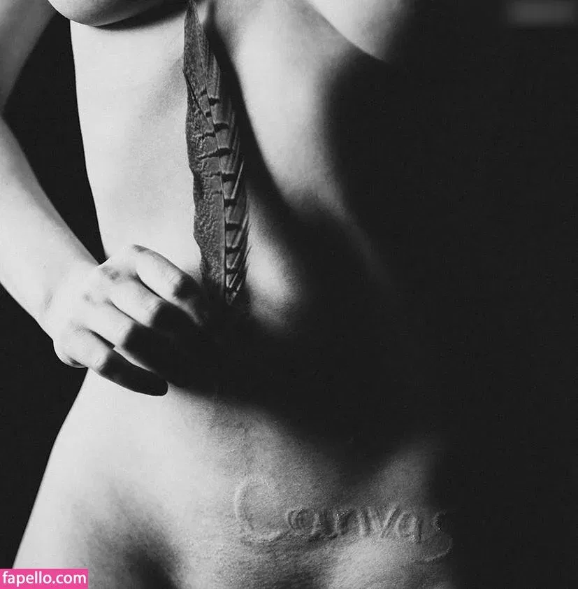 thinloth Onlyfans Photo Gallery 