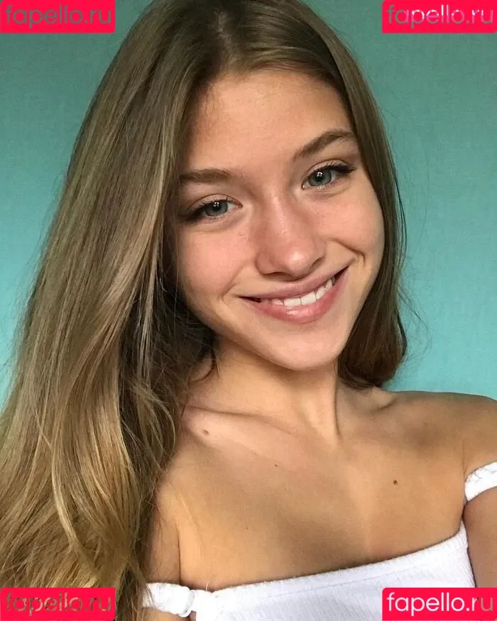Cherie Lorraine Onlyfans Photo Gallery 