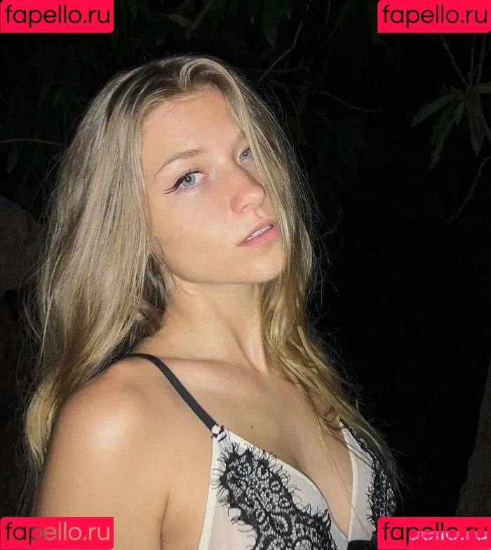 Cherie Lorraine Onlyfans Photo Gallery 