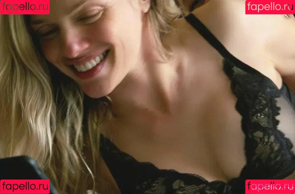 Tracy Spiridakos Onlyfans Photo Gallery 