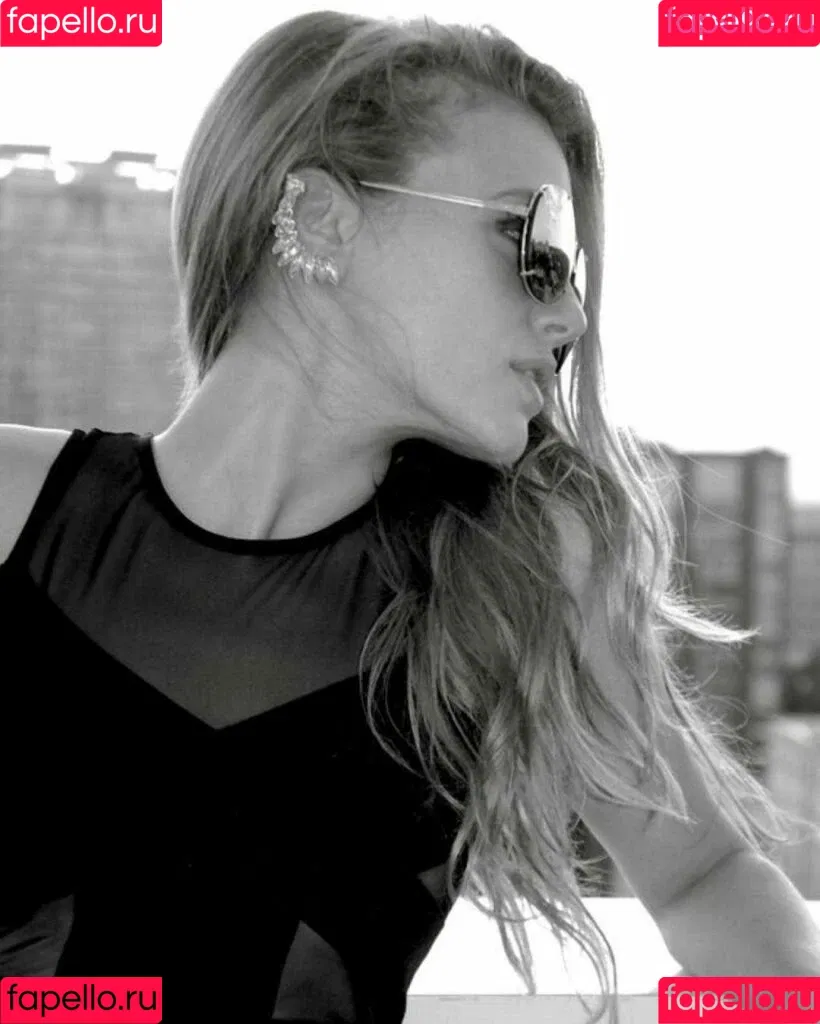 Tracy Spiridakos Onlyfans Photo Gallery 