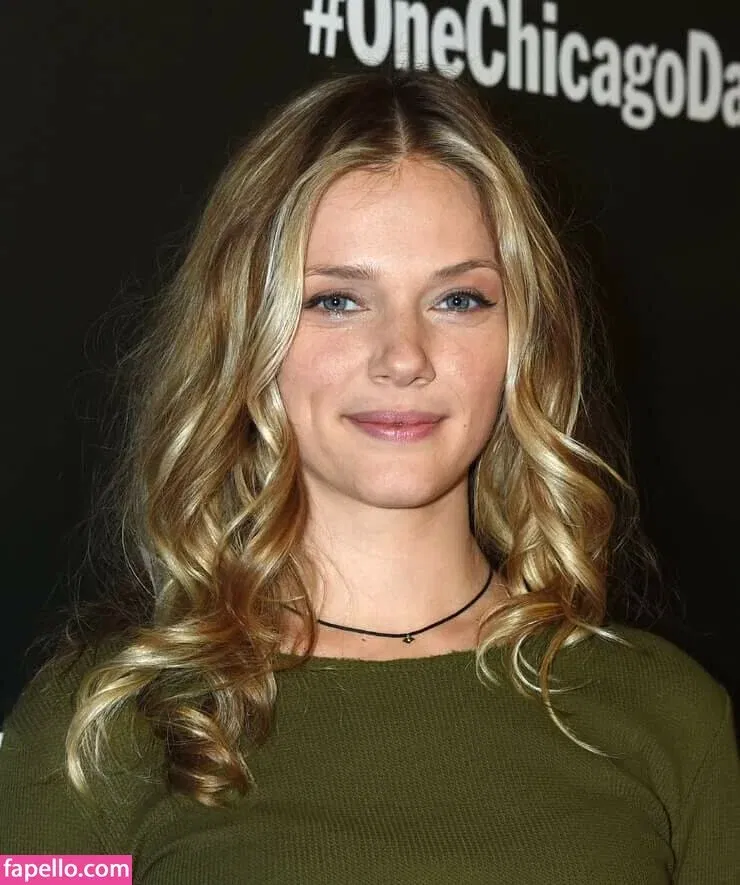 Tracy Spiridakos Onlyfans Photo Gallery 