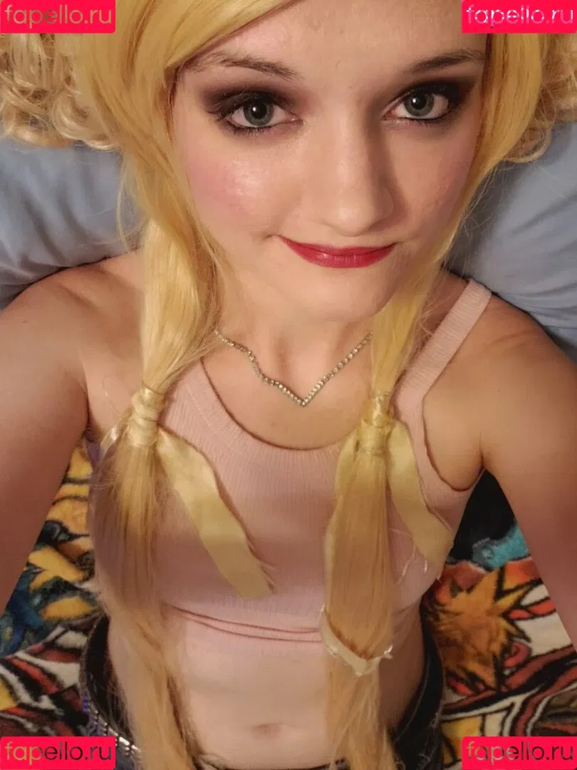 Ari_ishere Onlyfans Photo Gallery 