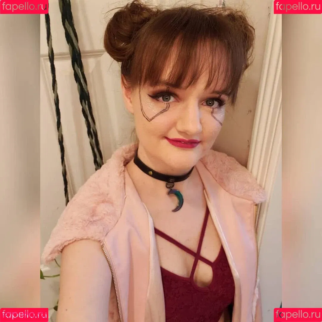 Ari_ishere Onlyfans Photo Gallery 