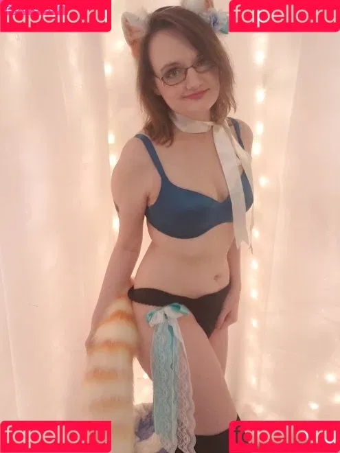 Ari_ishere Onlyfans Photo Gallery 