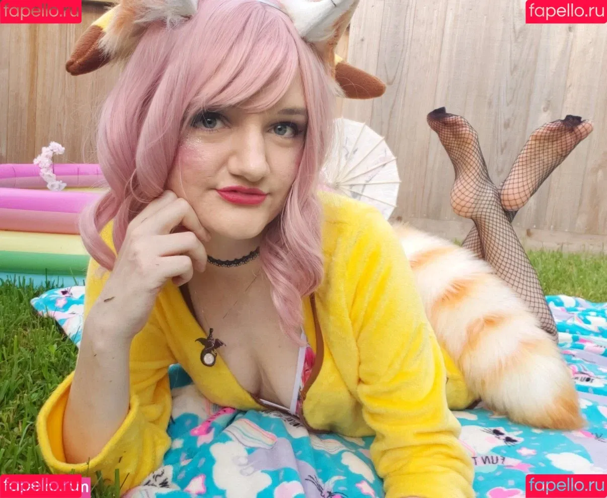 Ari_ishere Onlyfans Photo Gallery 