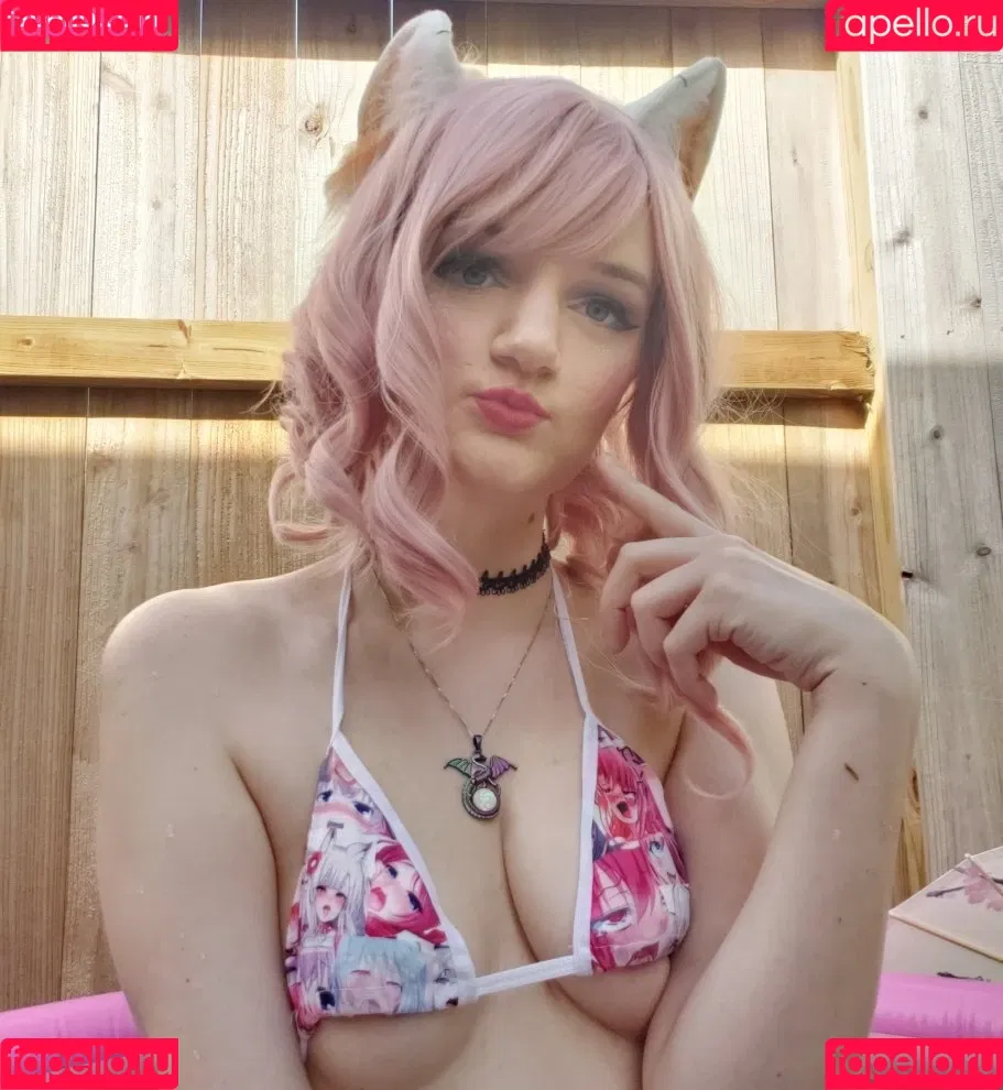 Ari_ishere Onlyfans Photo Gallery 