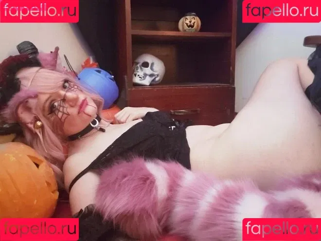 Ari_ishere Onlyfans Photo Gallery 