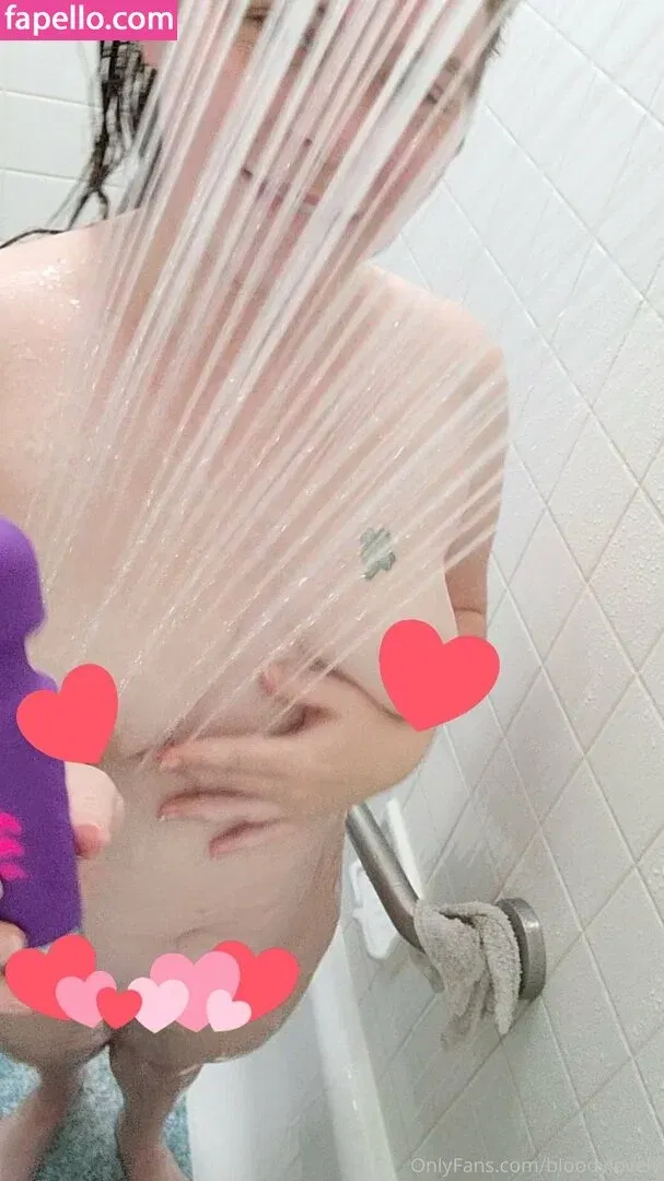 bloodylovely Onlyfans Photo Gallery 