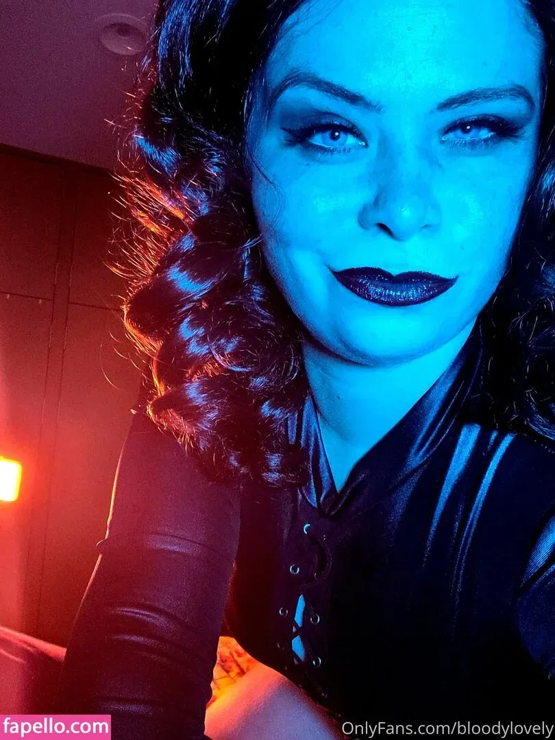 bloodylovely Onlyfans Photo Gallery 