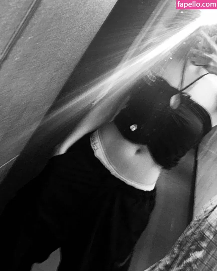 KissLife Onlyfans Photo Gallery 