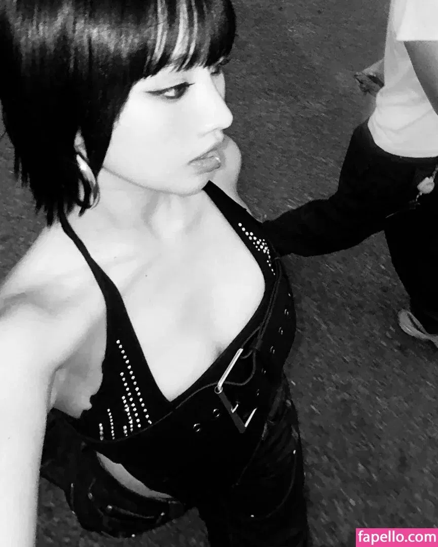 KissLife Onlyfans Photo Gallery 