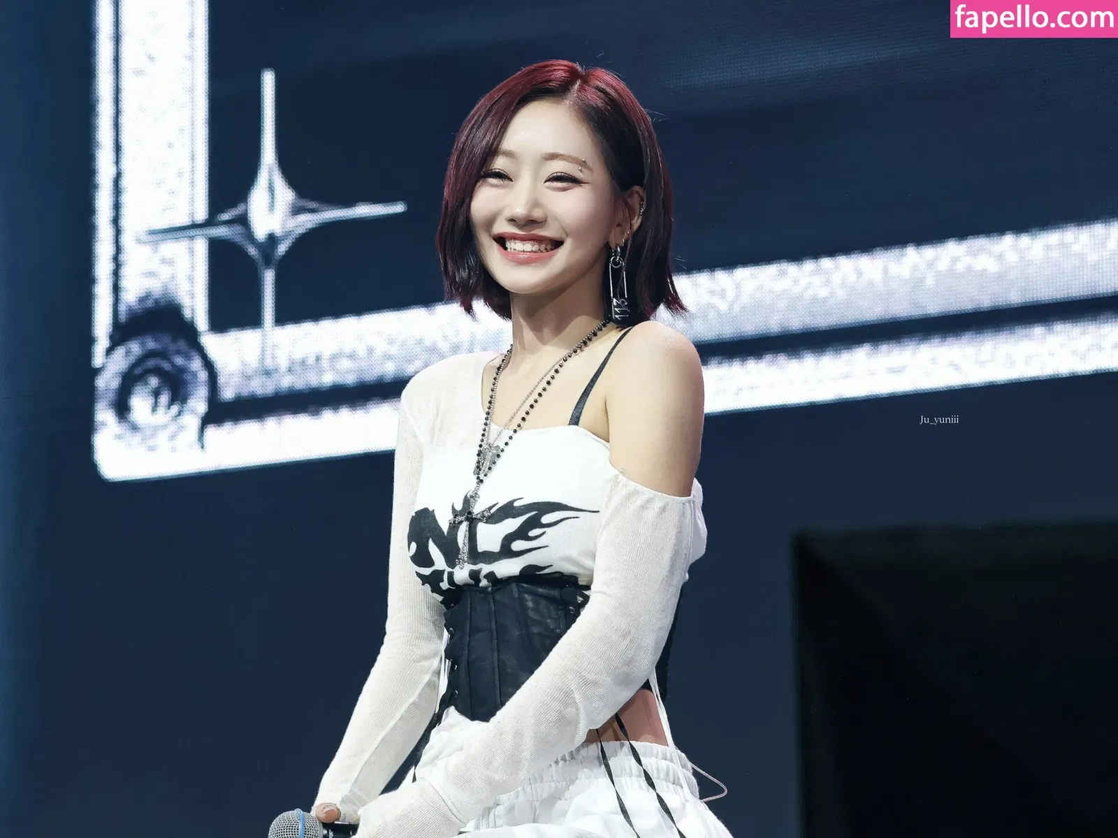 KissLife Onlyfans Photo Gallery 