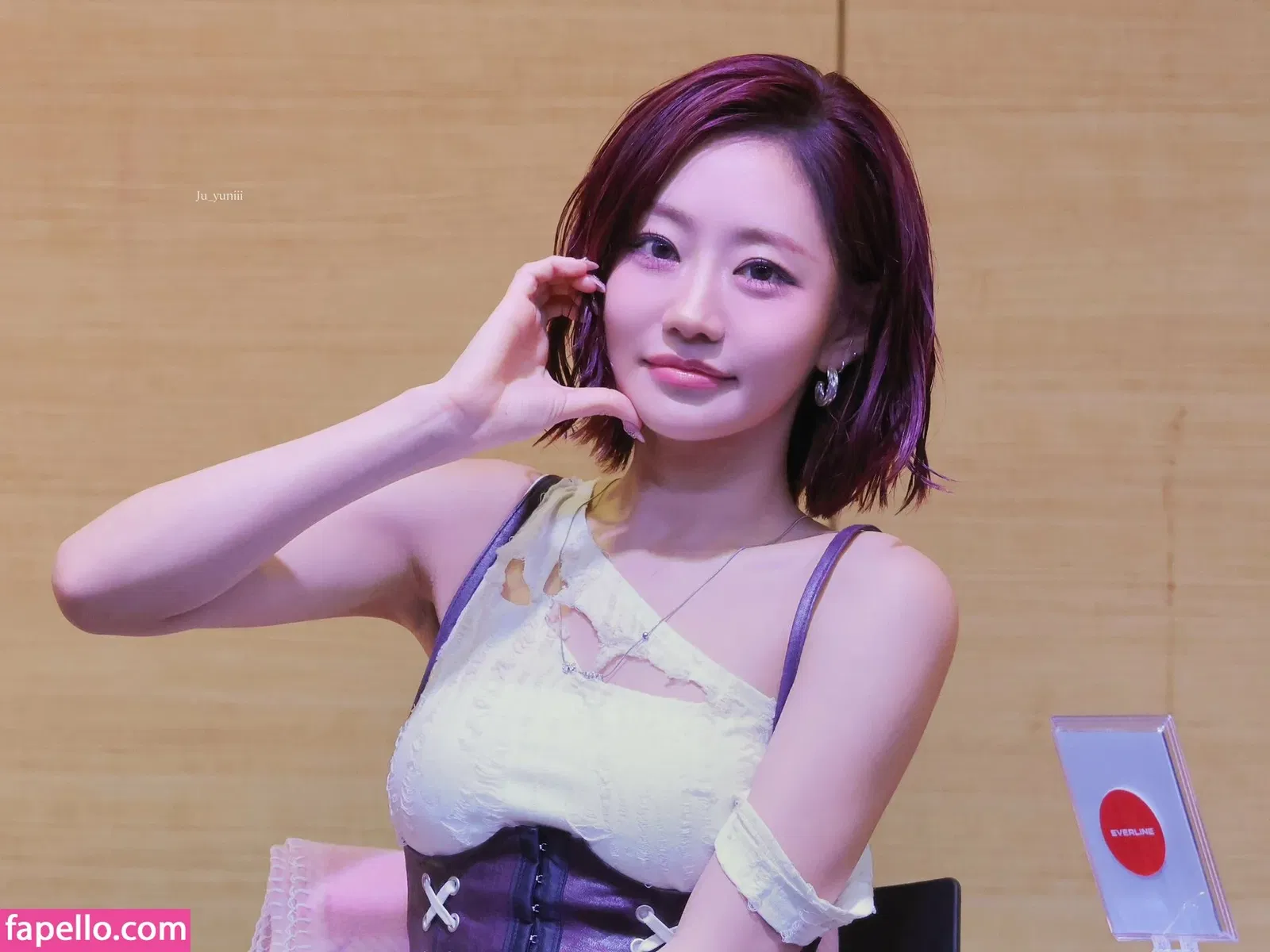 KissLife Onlyfans Photo Gallery 