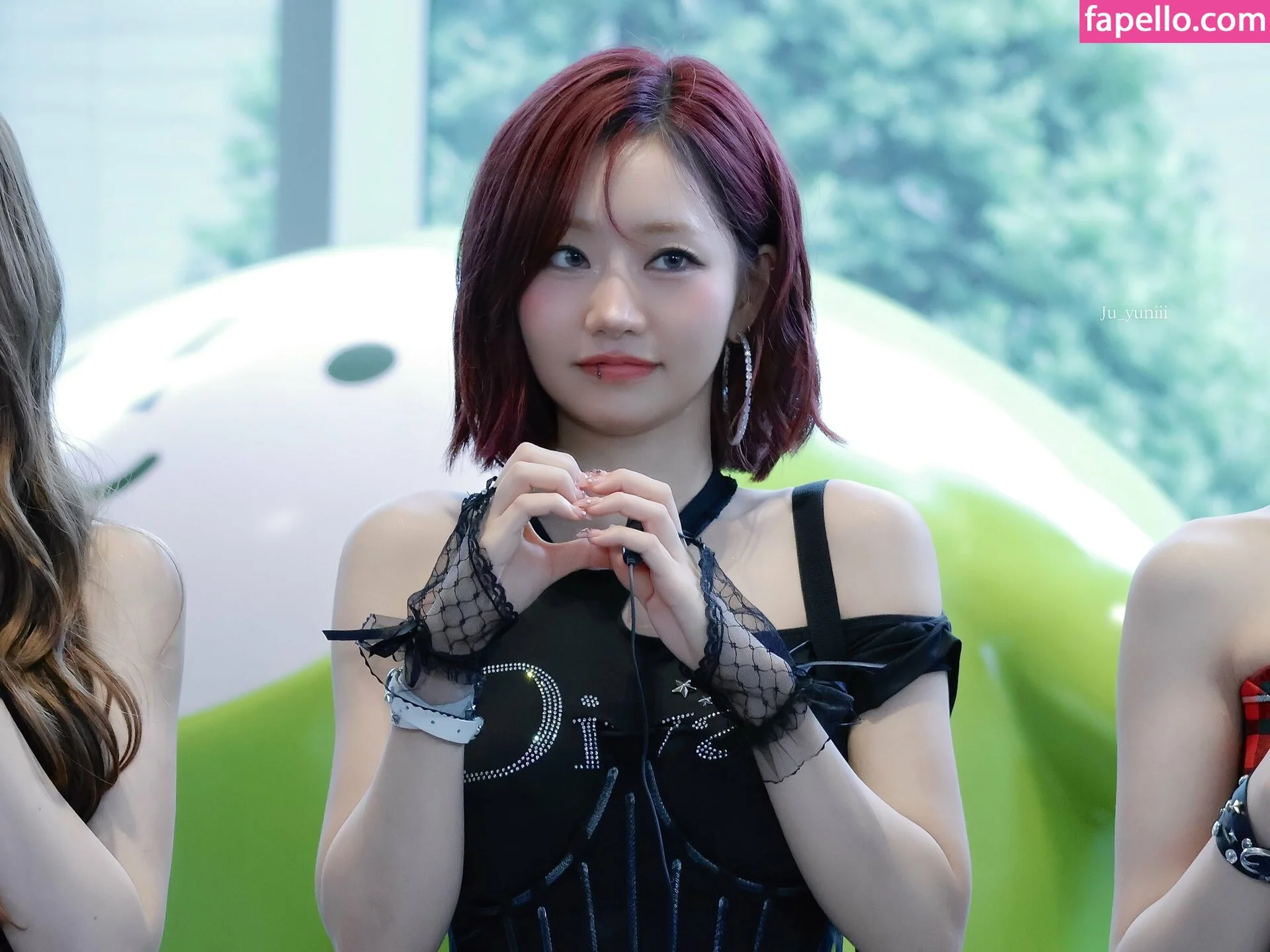 KissLife Onlyfans Photo Gallery 