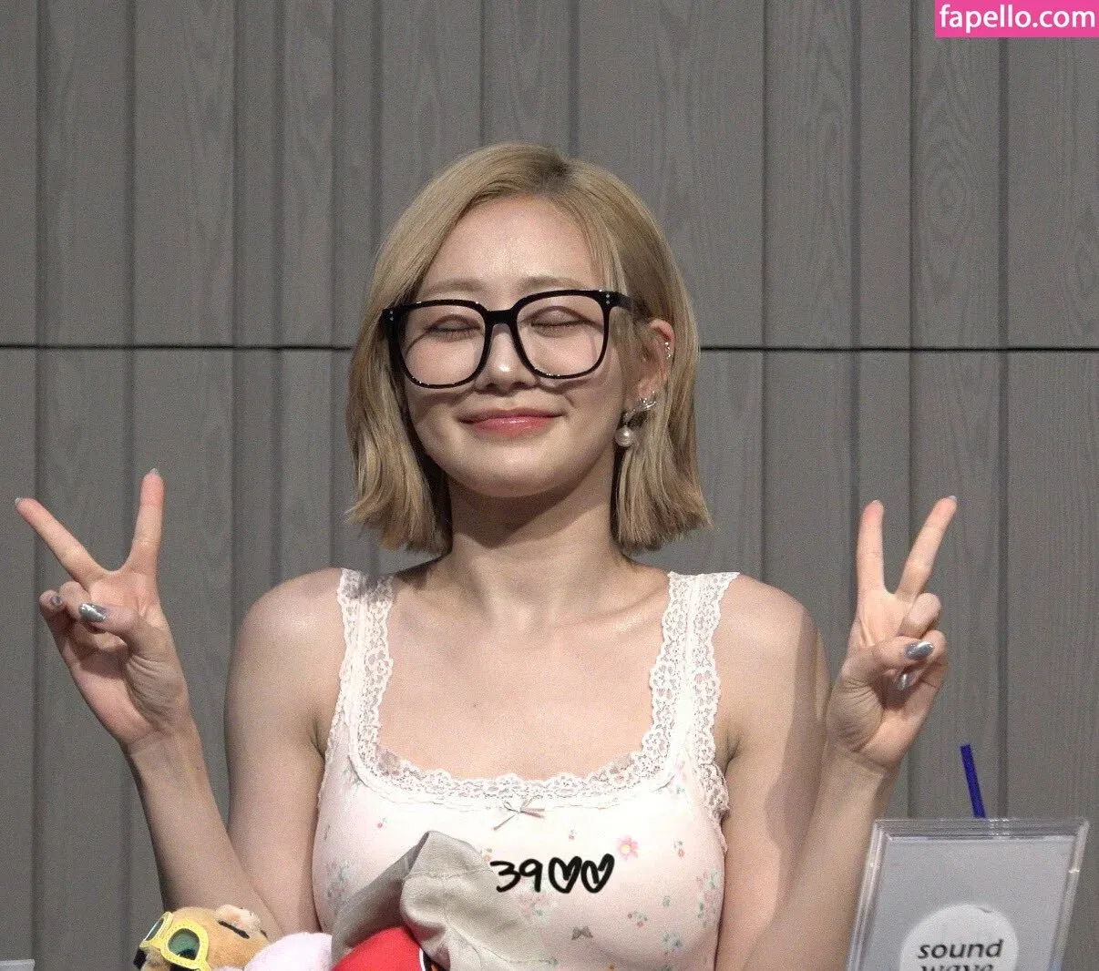 KissLife Onlyfans Photo Gallery 