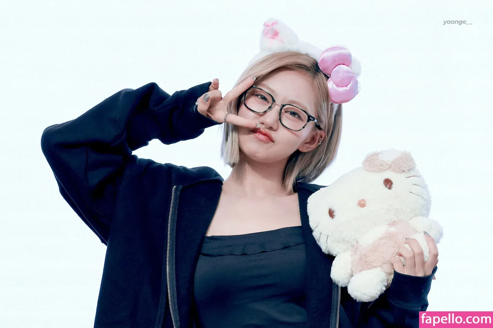 KissLife Onlyfans Photo Gallery 