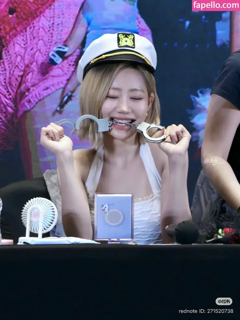 KissLife Onlyfans Photo Gallery 