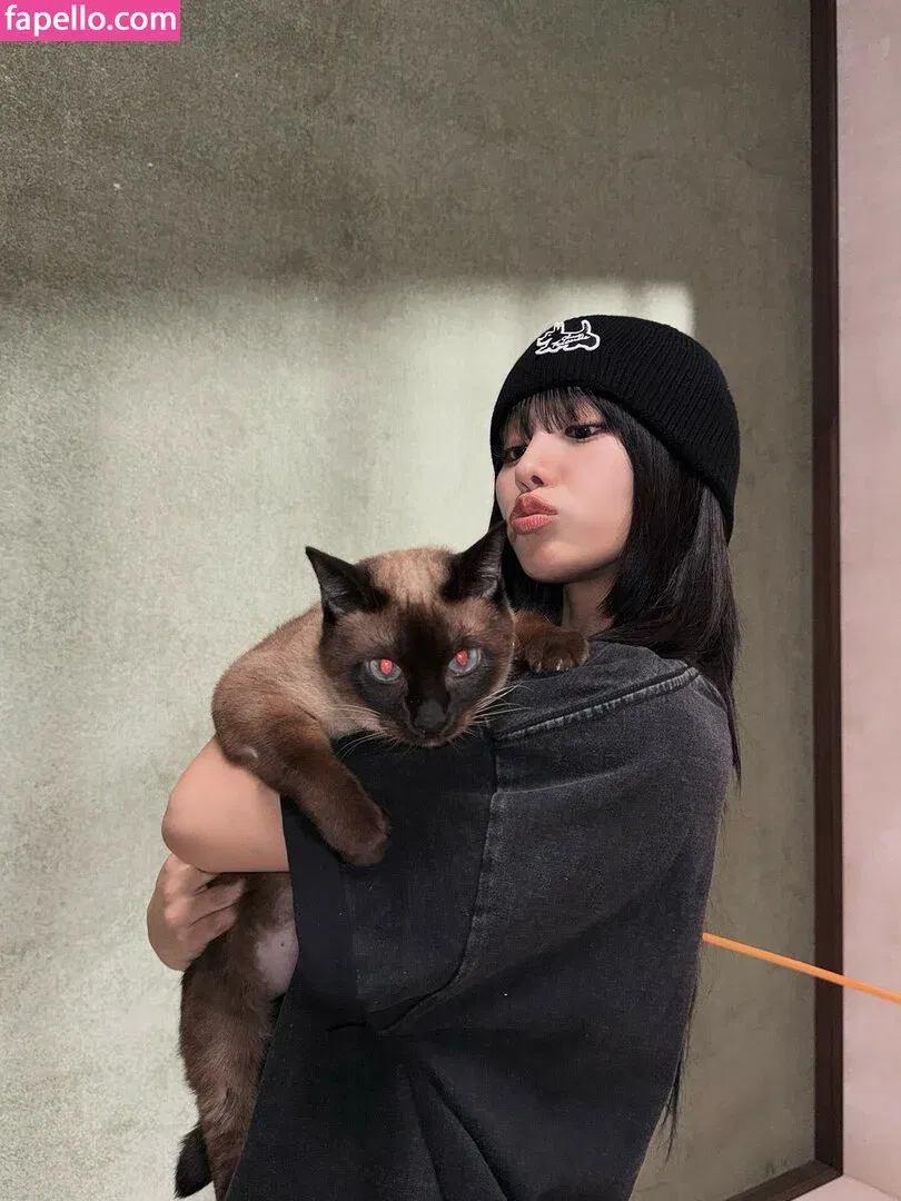 KissLife Onlyfans Photo Gallery 