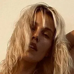 Pamela Tomé Onlyfans Photo Gallery 