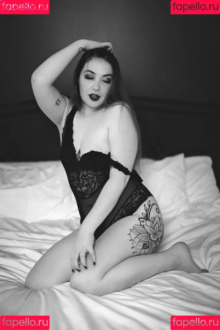 mara_elysse Onlyfans Photo Gallery 