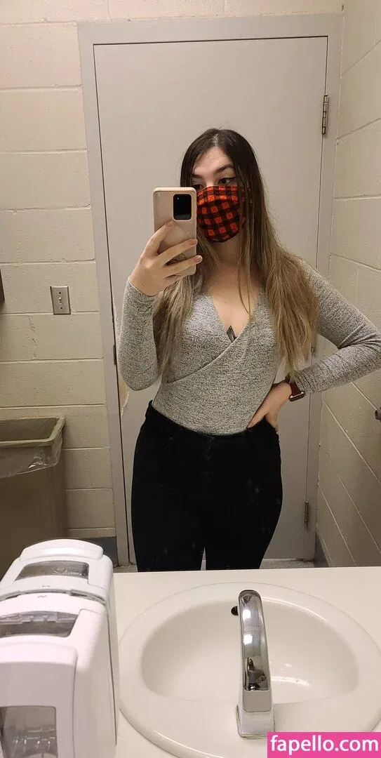 mara_elysse Onlyfans Photo Gallery 