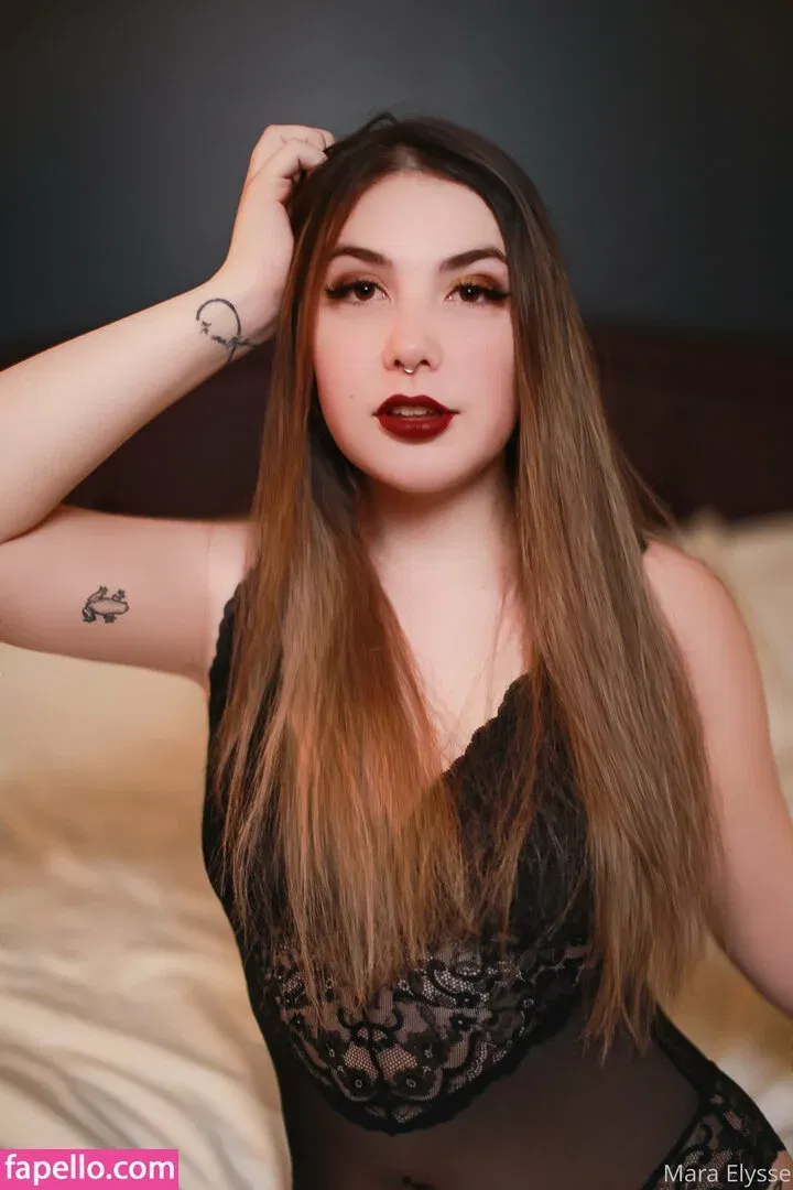 mara_elysse Onlyfans Photo Gallery 