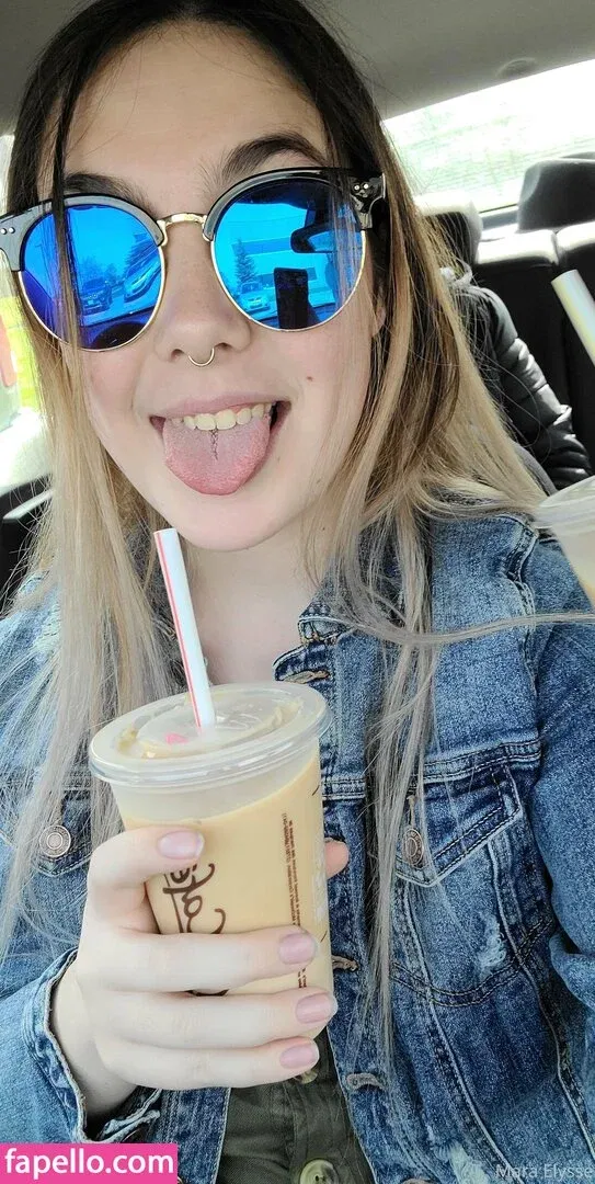 mara_elysse Onlyfans Photo Gallery 